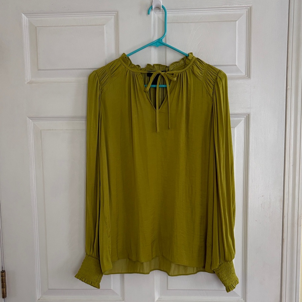 Rachel Roy top in green